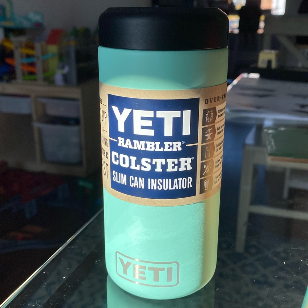 Yeti Rambler Slim Can Insulator - Seafoam